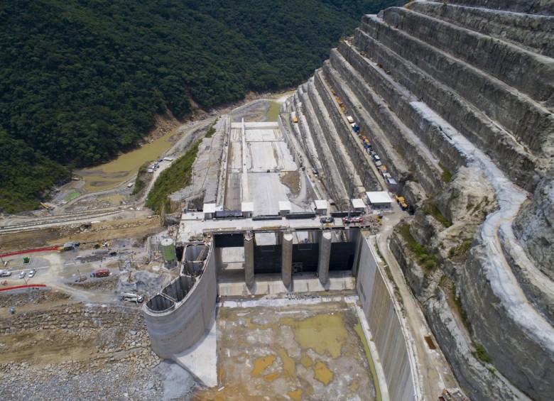La represa Hidroituango estaba programada para ser puesta en funcionamiento este fin de año. FOTO JUAN DAVID ÚSUGA