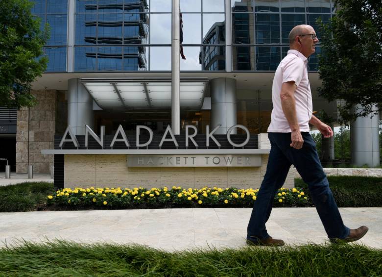 Anadarko venía con problemas financieros que serán asumidos por Occidental. El anuncio entre las compañías se da en medio de una nueva crisis petrolera mundial. FOTO reuters