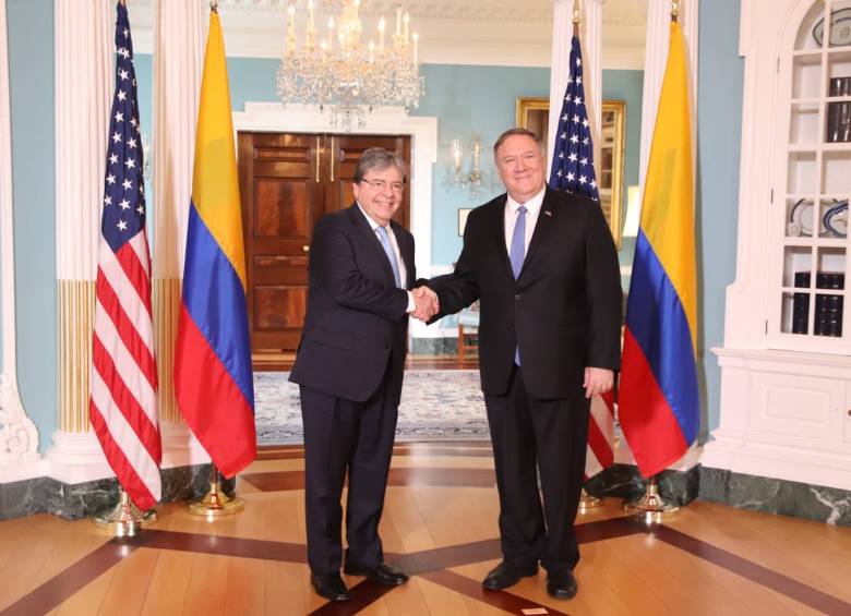 Canciller Carlos Holmes Trujillo y secretario de Estado de Estados Unidos, Mike Pompeo. FOTO: CANCILLERÍA