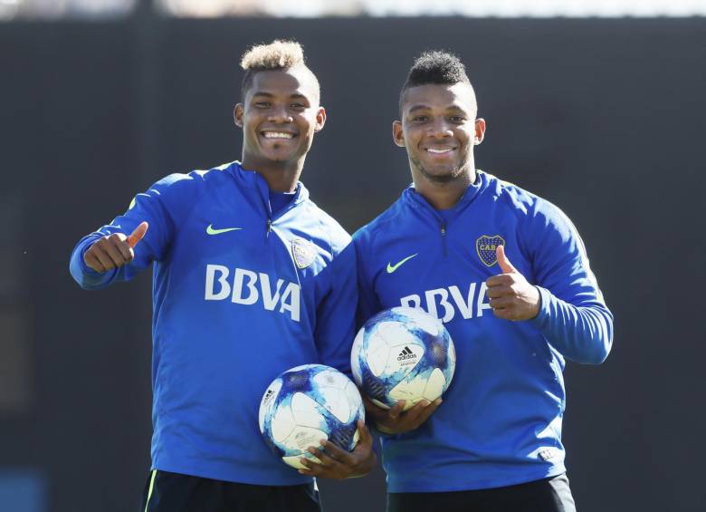 Los colombianos Wilmar Barrios y Frank Fabra, jugadores de Boca Juniors de Argentina. FOTO CORTESÍA BOCA JUNIORS 