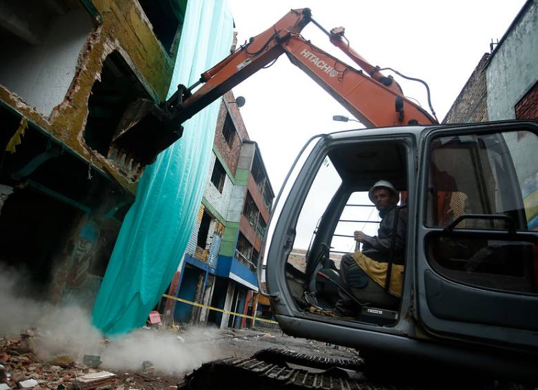 Hallan restos humanos en una fosa en el Bronx en Bogotá