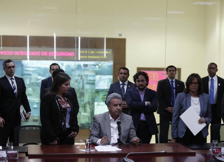 El presidente de Ecuador, Lenín Moreno, ordenó también a las fuerzas militares de su país una intensa cacería del jefe de esa disidencia. FOTO EFE