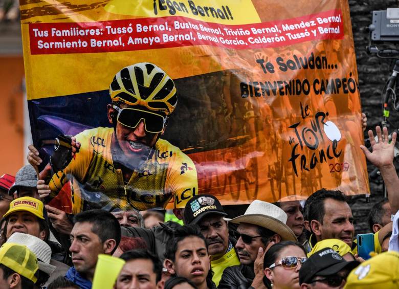 Hoy, paisanos, amigos y familiares están más orgullosos de lo que es Egan Bernal para los zipaquireños y colombianos. Vea el video de su recibimiento en www.elcolombiano.com.co. FOTO afp