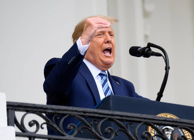 Esta semana el presidente fue hospitalizado luego de que se supiera que era positivo por coronavirus. Foto: EFE - ERIN SCOTT