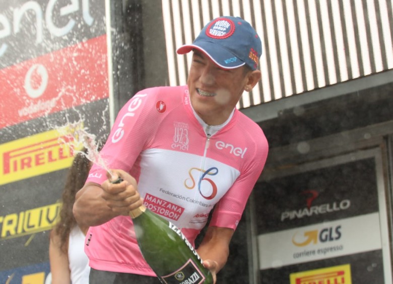 Osorio, actual subcampeón de la Vuelta de la Juventud, sigue celebrando en la ronda italiana. FOTO CORTESÍA ÉDER GARCÉS-FEDECICLISMO