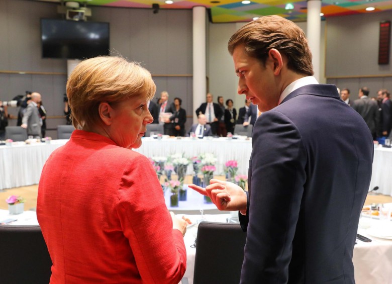 La canciller alemana, Angela Merkel, lideró la reunión en la que las naciones acordaron mecanismos migratorios. FOTO AFP