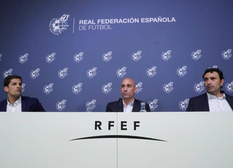 Rueda de prensa donde se anuncia que Luis Enrique Martínez deja el cargo de seleccionador español. Foto: EFE