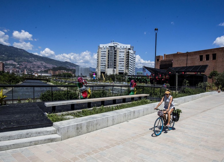 Inauguran complejo urbanístico sobre etapa 1B de Parques del Río