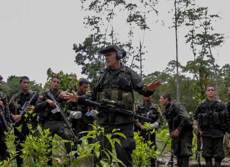 El general José Ángel Mendoza estuvo en Tumaco para revisar las investigaciones sobre la masacre de los campesinos. FOTO: Archivo Colprensa