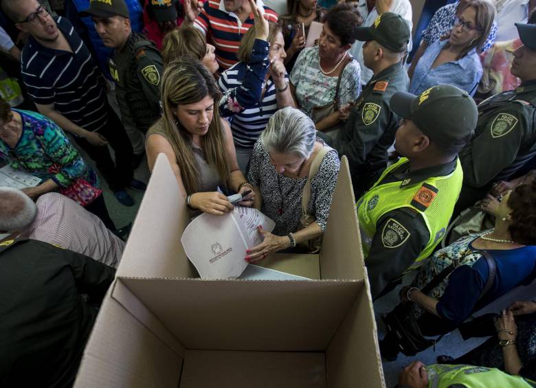 Aunque el voto es parte de esa utopía de la representividad con los políticos, no hay cercanía con los electores. FOTO jaíme pérez