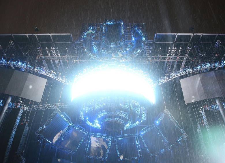 Miami se convirtió este fin de semana en una hipnótica discoteca al aire libre pletórica de trepidantes secuencias elaboradas por figuras como Armin Van Buuren, Axwell e Ingrosso, Carl Cox o Avicii. FOTO AFP