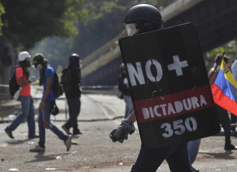 Continúan las protestas contra Nicolás Maduro en Venezuela. FOTO AFP