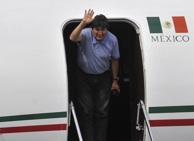 Expresidente de Bolivia Evo Morales a su llegada a México para recibir asilo político en la mañana del 12 de noviembre. FOTO AFP