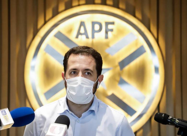 Paraguay sería el primer país en reanudar su Liga, el 17 de julio. FOTO EFE