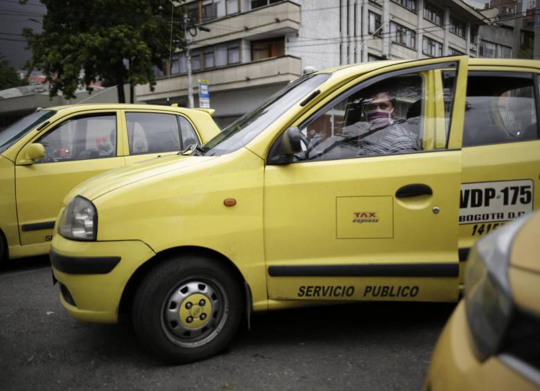 Juan Carlos Pulido, director ejecutivo de la Federación Nacional del Taxismo (Fenaltax), lidera un proceso de concertación entre todos los actores del mundo de los taxis para lograr proponer ‘la ley del taxi’, una apuesta destinada a modernizar el sector y a devolverle la confianza a los usuarios. Foto: Colprensa