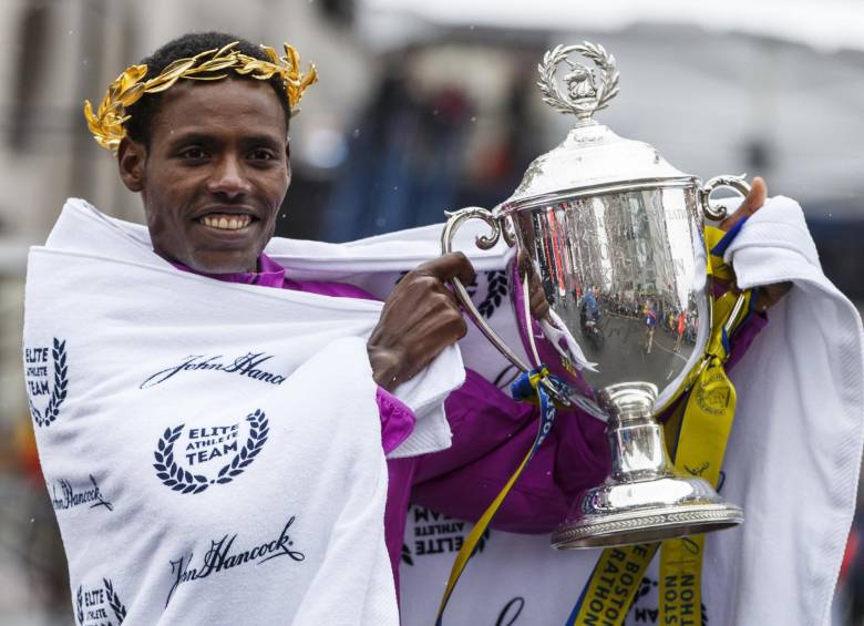 Desisa destronó al estadounidense Meb Keflezighi. FOTO REUTERS