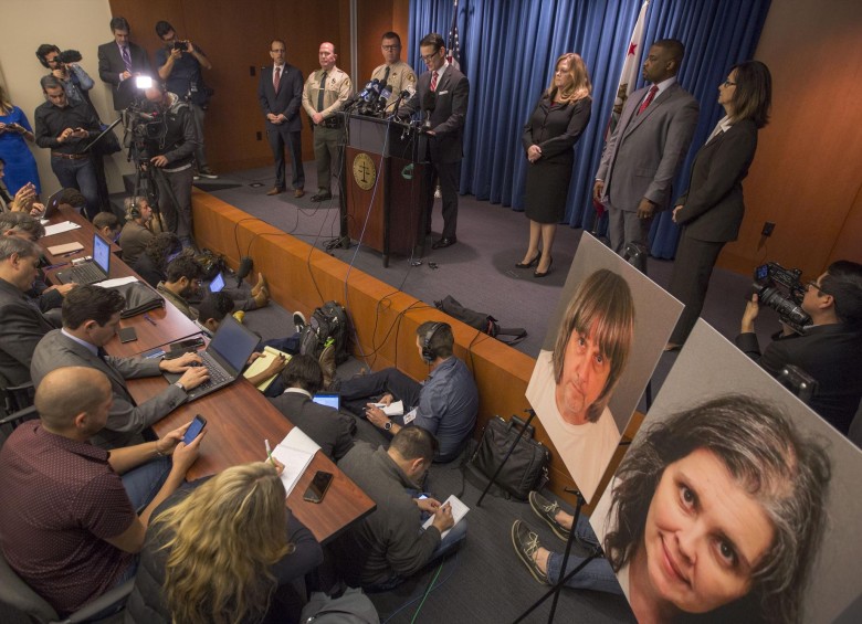 El fiscal del distrito Michael Hestri dio declaraciones a la prensa sobre el caso de la familia Turpin. FOTO: AFP