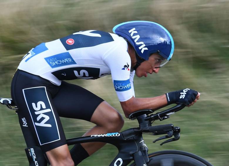 Egan Bernal fue campeón nacional de contrarreloj en 2018. En Europa se ratifica como uno de los mejores corredores del pedalismo mundial pese a su juventud. Es 2° en París-Niza. FOTO EFE