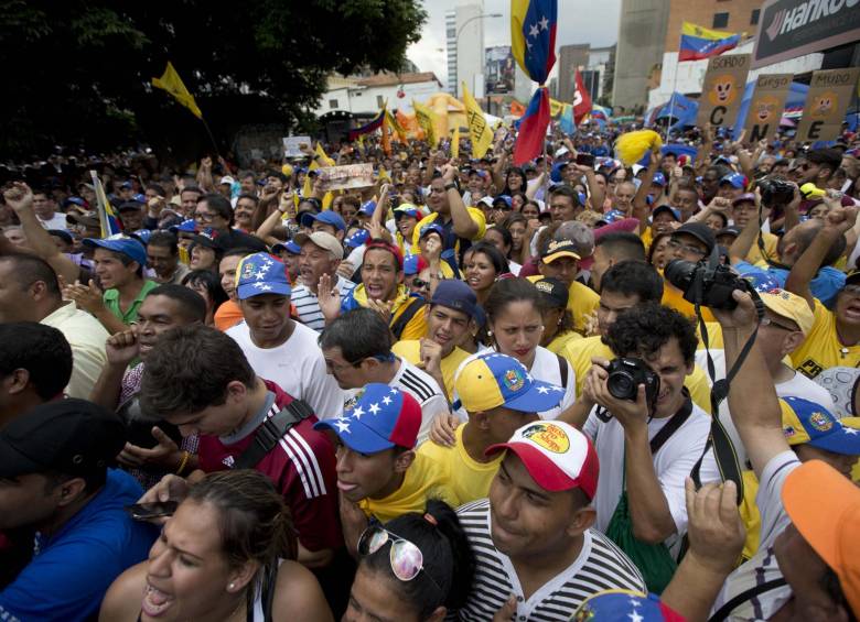 La oposición marchó en Caracas. FOTO AP
