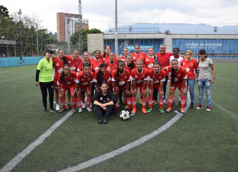 Este es el equipo del club Marmar (Margarita Martínez) que participará en el torneo de la Liga.