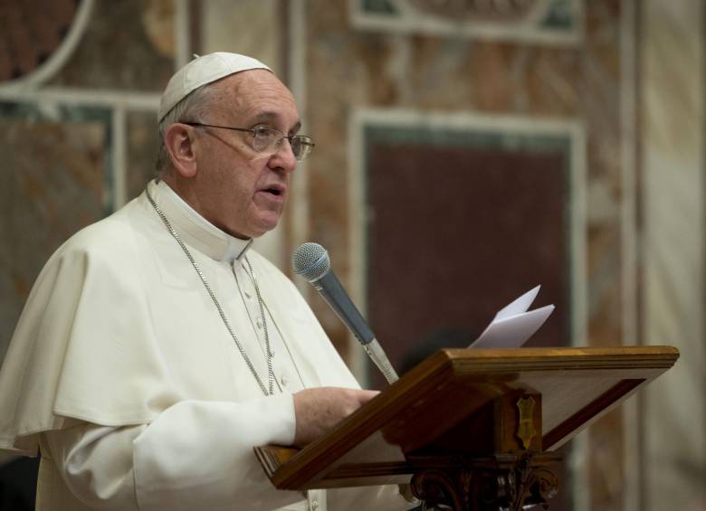 El Papa Francisco elevó oraciones por el eterno descanso de los fallecidos. FOTO AP