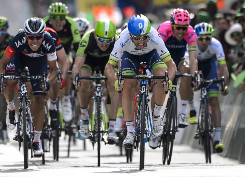 Járlinson Pantano (izquierda), de 26 años, y quien se ubica 62 en el ranquin de la UCI, sigue demostrando sus grandes cualidades ante los mejores corredores del lote mundial. FOTO AFP