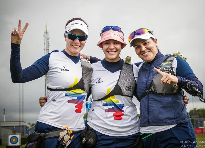 Natalia Sánchez, Maira Sepúlveda y Ana Rendón, el equipo colombia de la modalidad olímpica de recurvo. FOTO CORTESÍA