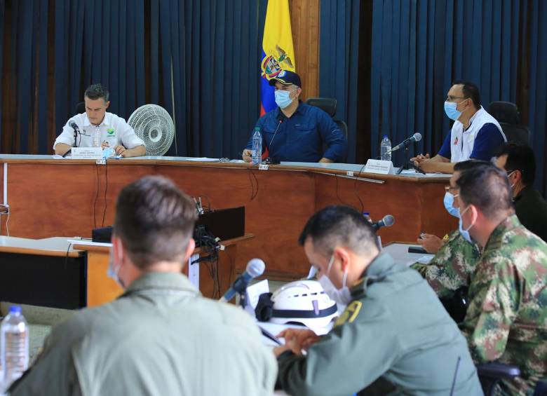 El presidente Iván Duque visitó Dabeiba y afirmó que entidades del Gobierno trabajan junto a la Gobernación de Antioquia y la Alcaldía de Dabeiba para ayudar a las familias damnificadas. FOTO CORTESÍA GOBERNACIÓN DE ANTIOQUIA