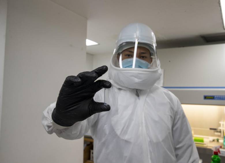 Según el Ministerio de Salud, en los próximos días se superarán las 50 mil pruebas PCR diarias. FOTO Esteban Vanegas