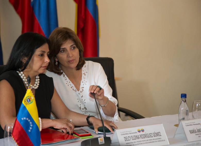 En la reunión entre María Angela Holguín de Colombia y Delcy Rodríguez de Venezuela también participarán Patiño y el canciller uruguayo, Rodolfo Nín Novoa. FOTO CORTESÍA