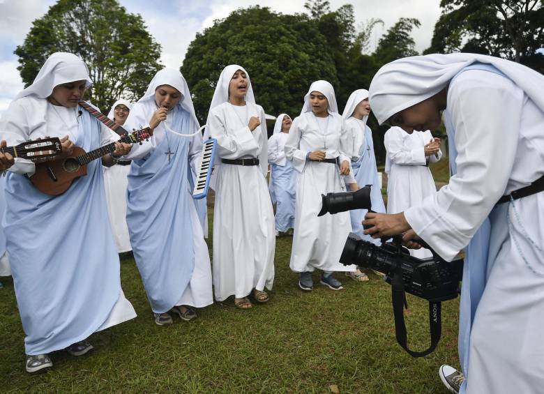 Conozca la monja rapera que le cantará al Papa en Colombia