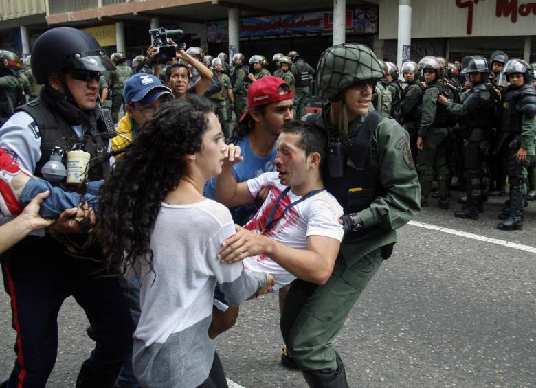 Este 12 de febrero se cumplió un año del inicio de las protestas de la oposición contra el gobierno que duró cerca de cuatro meses. FOTO REUTERS
