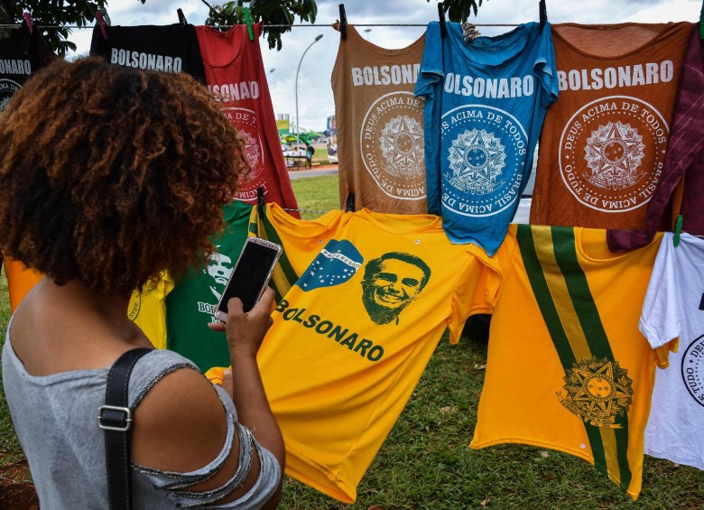 En las calles de Brasilia se siente el ambiente de la posesión. FOTO: AFP