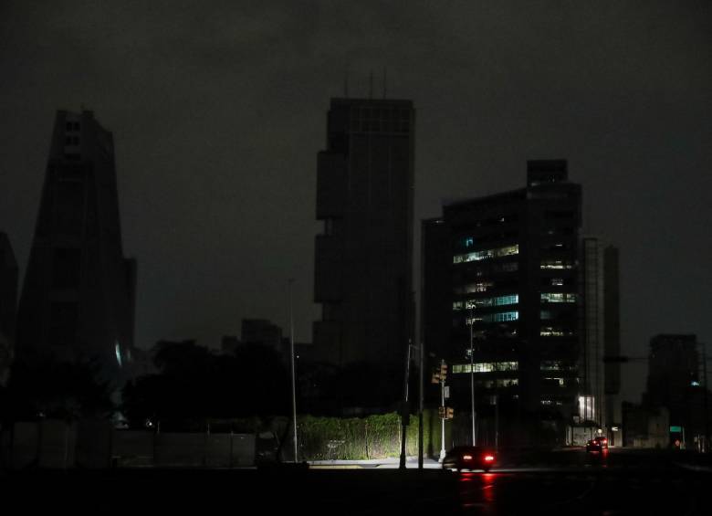 ¿Por qué con cada apagón colapsa Venezuela?
