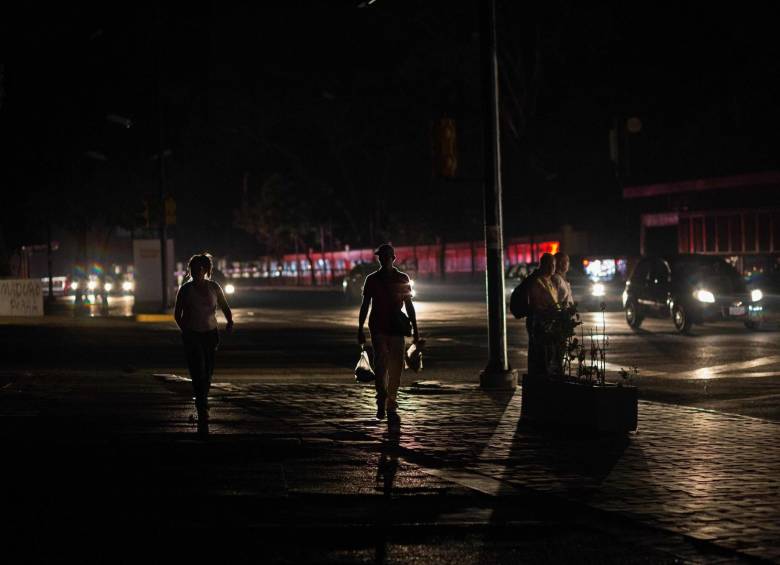 ¿Por qué con cada apagón colapsa Venezuela?