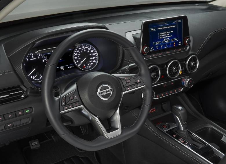 Nissan Sentra SR: arquitectura moderna