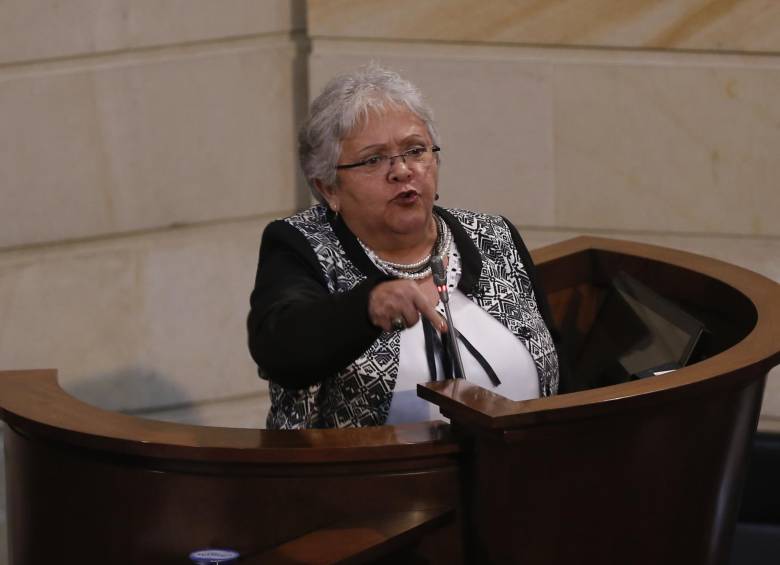 Imelda Daza y otros cinco ciudadanos son los voceros del acuerdo de paz entre el Gobierno y las Farc en el Congreso. Velan porque las leyes queden conforme al acuerdo definitivo. FOTO Colprensa