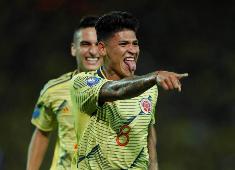 Jorge Carrascal anotó uno de los cuatro goles con los que Colombia le ganó a Ecuador en la segunda fecha del Preolímpico. FOTO EFE