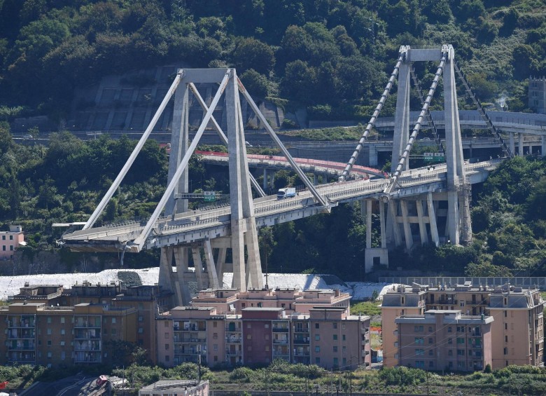 Puente desplomado en Italia. FOTO: EFE