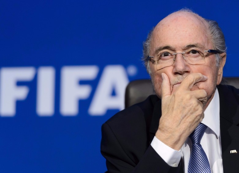 La Fiscalía reprocha a Blatter “un pago desleal” de dos millones de francos al presidente de la Uefa, Michel Platini. FOTO AFP