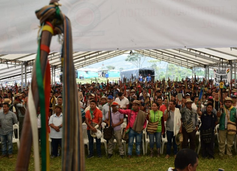 Los representantes indígenas de distintos lugares del país acudieron al Cauca para fortalecer las protestas. FOTO Colprensa