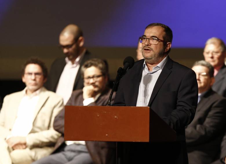 Los ejércitos de cuentas falsas que siguen a los precandidatos a la Presidencia