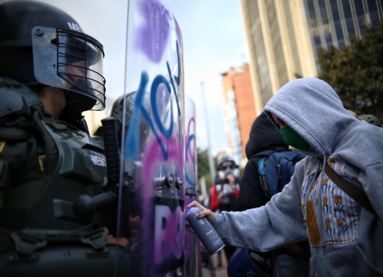 Ahora, tanto los deberes y derechos de la fuerza pública como de los ciudadanos están en el tintero para ser analizados por las autoridades locales y nacionales. FOTO COLPRENSA