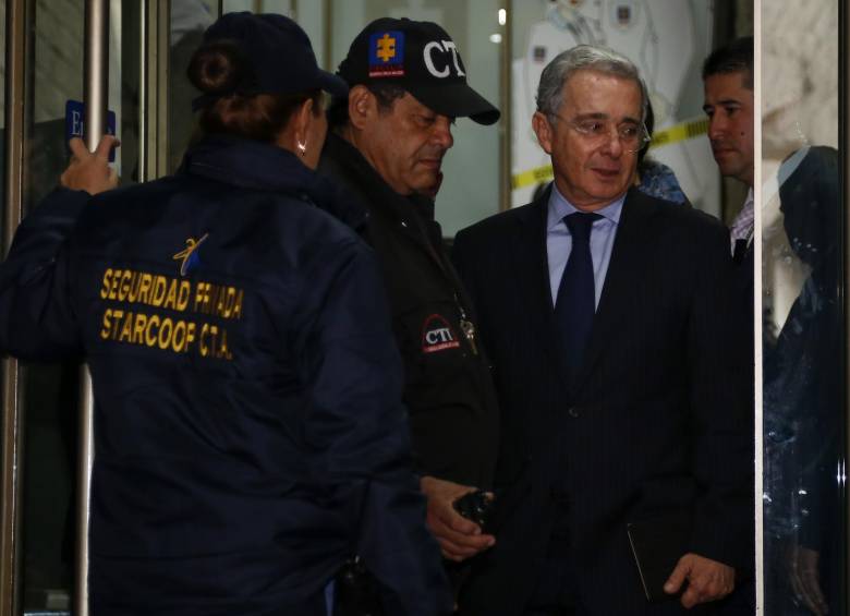 El senador Álvaro Uribe Vélez se negó a conciliar con el hacker Andrés Fernando Sepúlveda. FOTO COLPRENSA