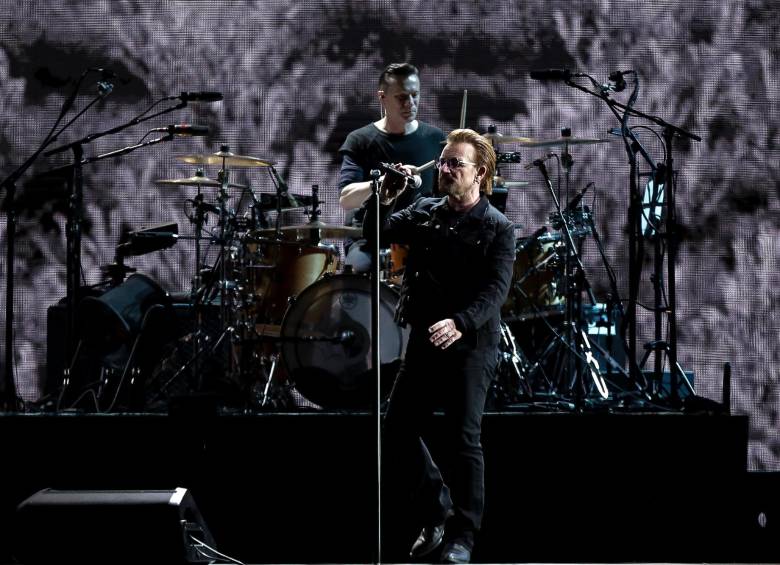 La banda irlandesa U2 se presentó en el estadio el Campín como parte de su gira Joshua Tree. FOTO: Coprensa