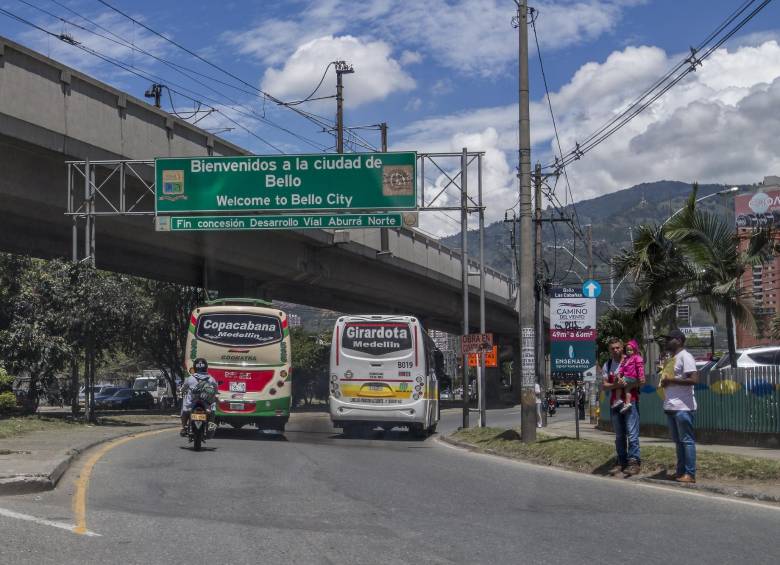 Alcaldes del norte piden de nuevo paso por Bello