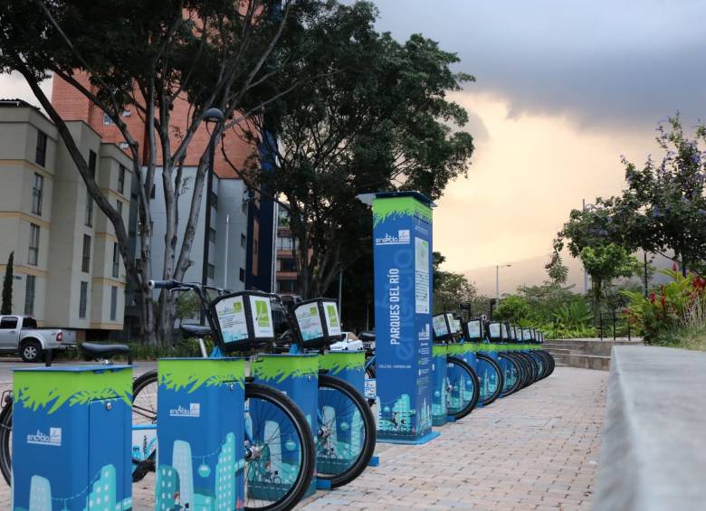 La nueva parada, la número 66 del sistema EnCicla, está ubicada en Parques del Río. FOTO CORTESÍA ÁREA METROPOLITANA