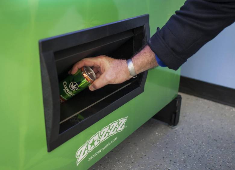 La ciudad de Seattle, en Estados Unidos, inauguró este martes sus primeras dos máquinas expendedoras de marihuana. FOTO REUTERS