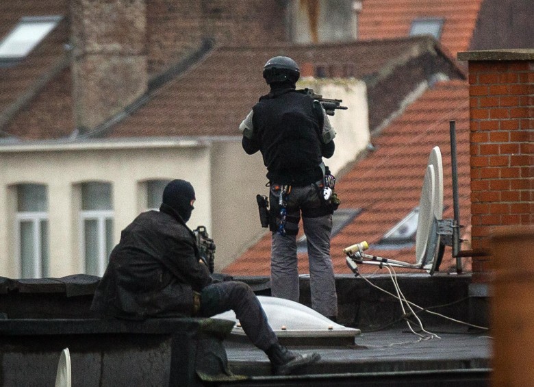La operación policial desplegada este lunes en el distrito bruselense de Molenbeek ha concluido sin encontrar a Salah Abdeslam. FOTO AFP