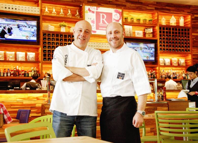 Los hermanos Jorge y Mark Rausch, cuando inauguraron su negocio en El Tesoro, en marzo del año pasado. FOTO archivo mario valencia